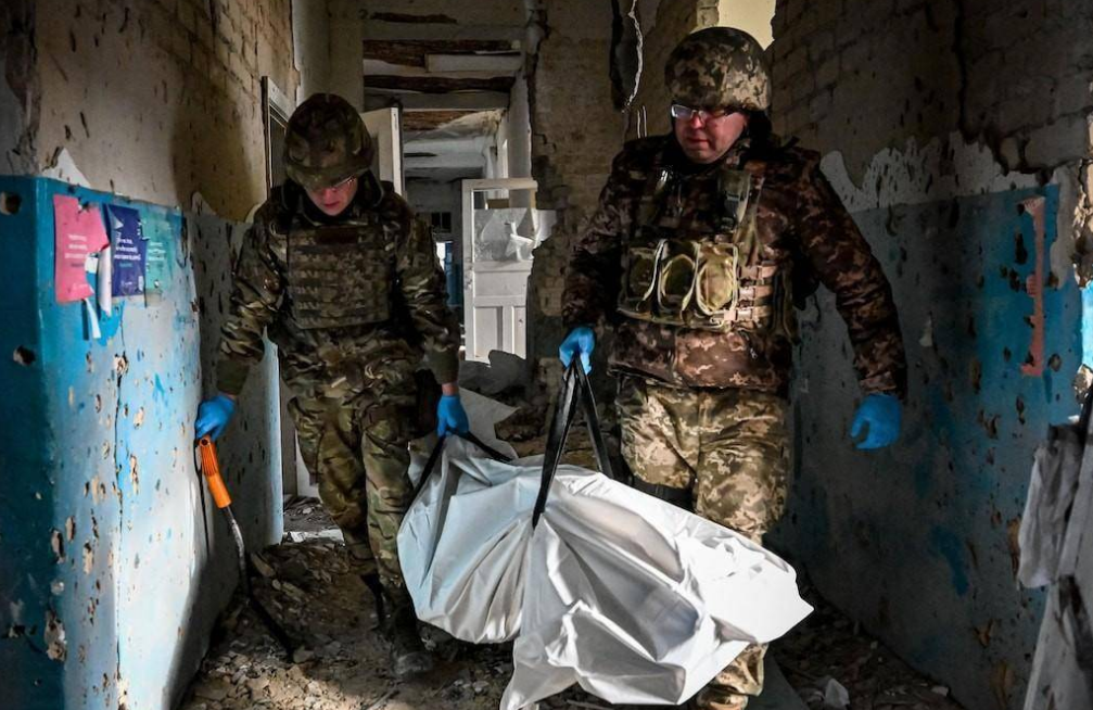 诡异的"场景",乌军士兵七窍流血,棺材密密麻麻遍布要塞_俄罗斯国防部