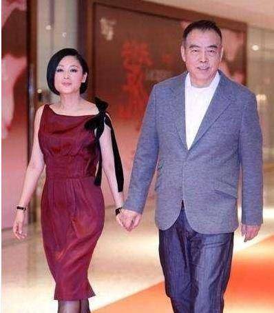 遭陈凯歌分手,被陈红加入,历经三段婚姻的倪萍靠什么坚强不倒_郭达