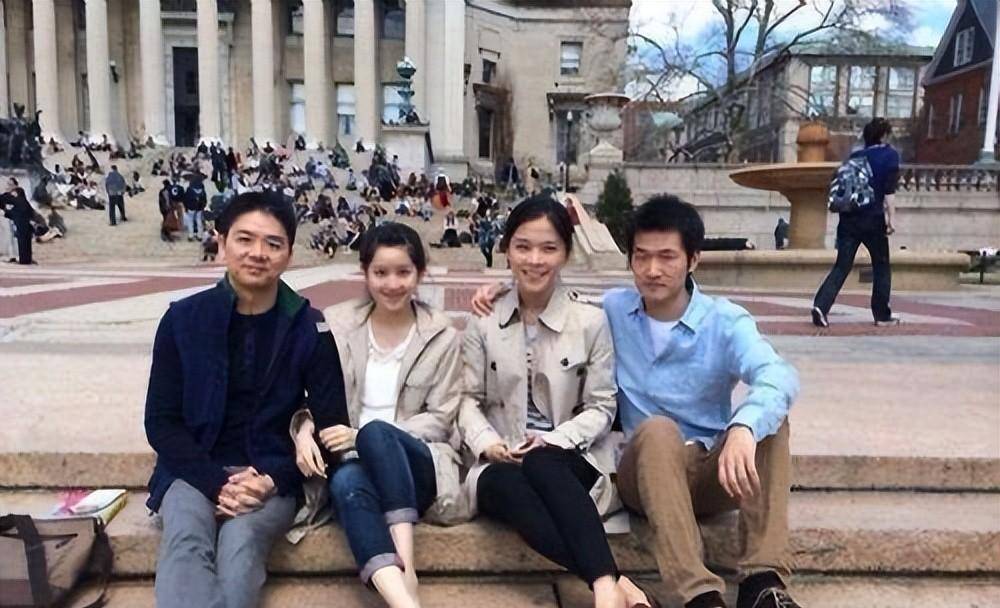 "无业男"许晋亨凭什么,锁住绝代佳人李嘉欣_财产_股权_家族