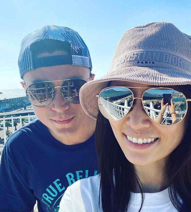 林心如罕晒老公视角美照,皮肤细腻酒窝醉人,眼角细纹分外抢镜_霍建华