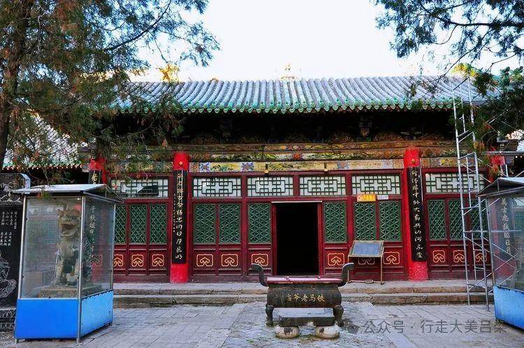 "吕梁国宝"系列㉔汾阳关帝庙_正殿_琉璃_关公