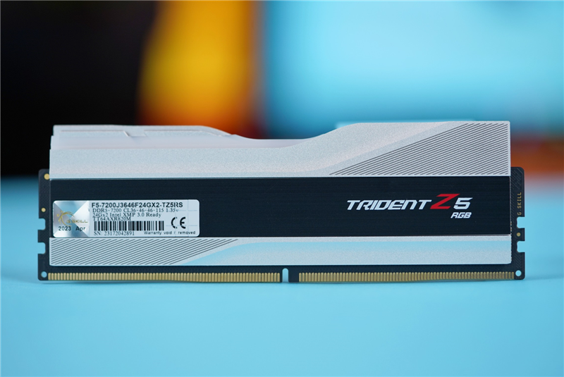 芝奇幻锋戟z5 rgb ddr5-7200 24gb内存评测:稳上7800mhz,温度只有56度