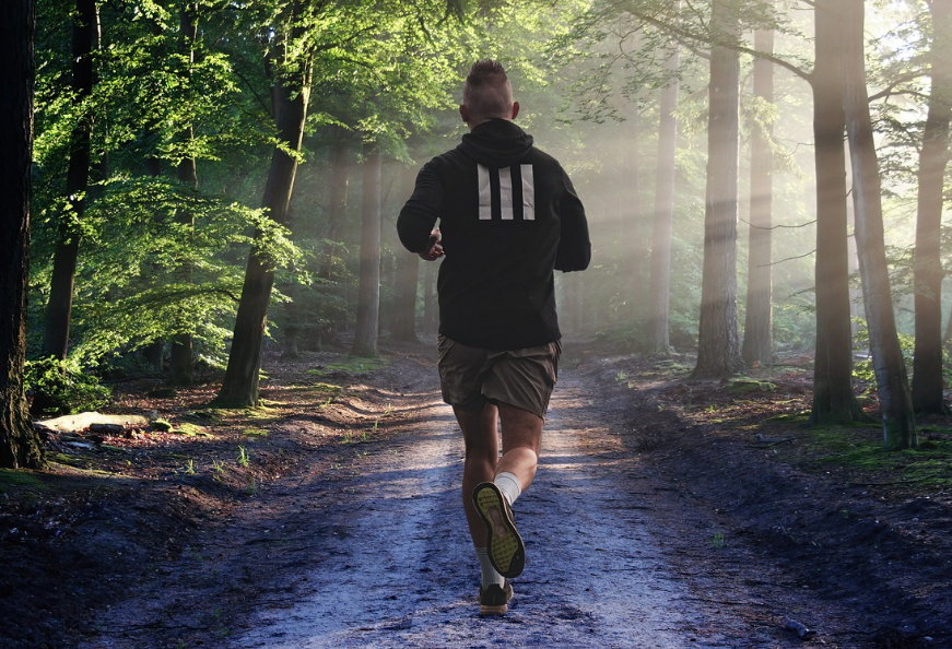 开启2024的特别致辞:在旷野中勇敢跑"赢一次"_华略_公众_城市