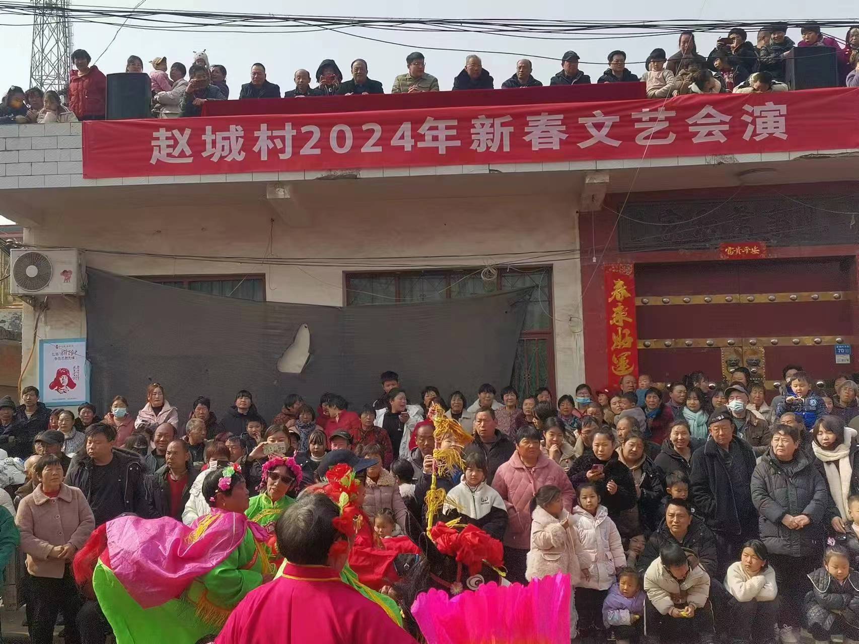 巩义赵城:百年狮舞重现雄风,六十匹火马大放异彩_表演_文化_传统