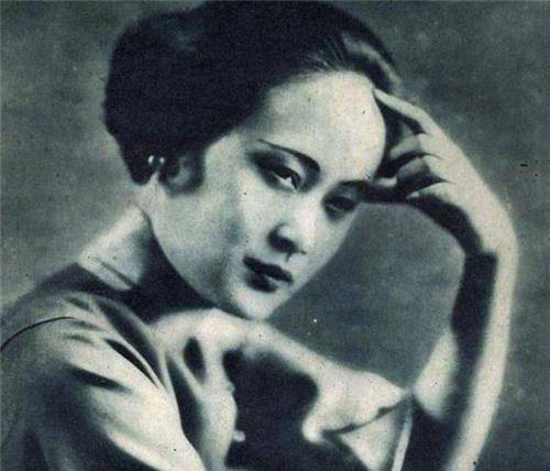 4个字毁了她_杨耐梅_父亲_影片