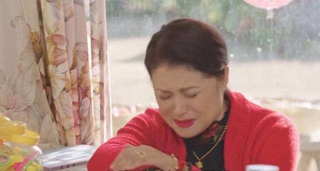 《乡村爱情16》提到大脚,王云忍住没哭,老宋泪光闪闪_谢大_角色_表情