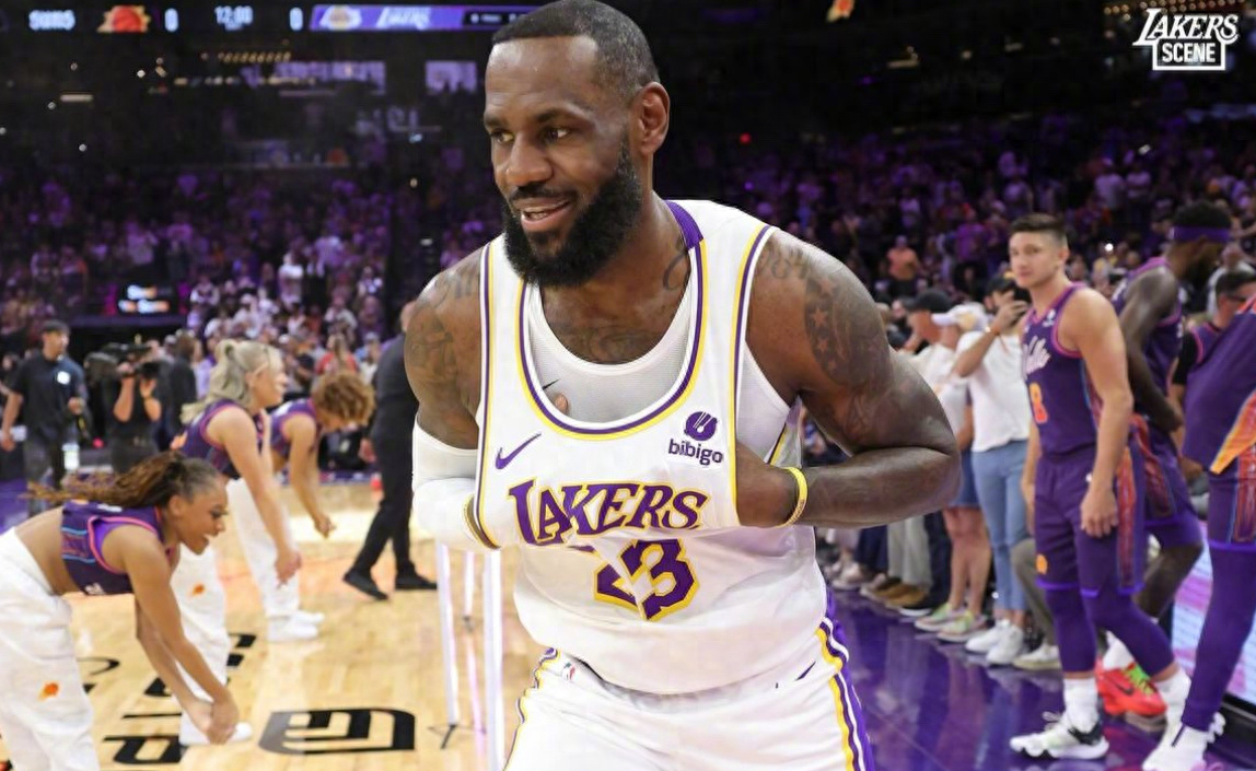 杜兰特22 7,浓眉22分14篮板_布克_nba