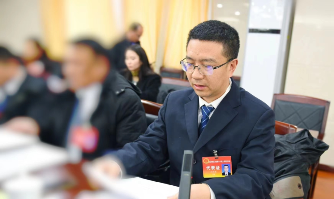 重庆市永川区永联园区商会会员参加永川区2024年两会履