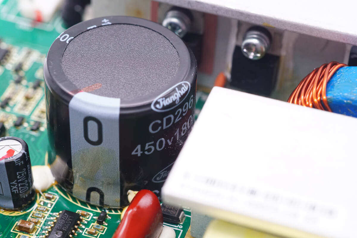 电源设计还得看华为,netengine ar系列路由器350w电源模块拆解_电容