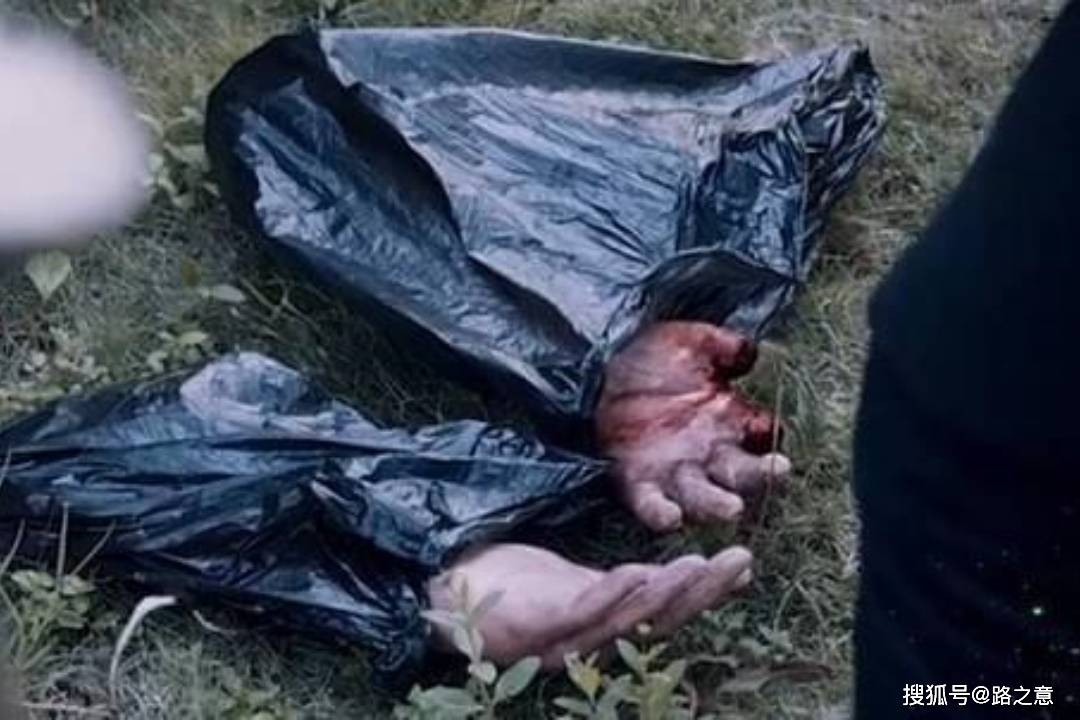 在沟底发现左,右小腿部共6节被肢解的无名女尸块