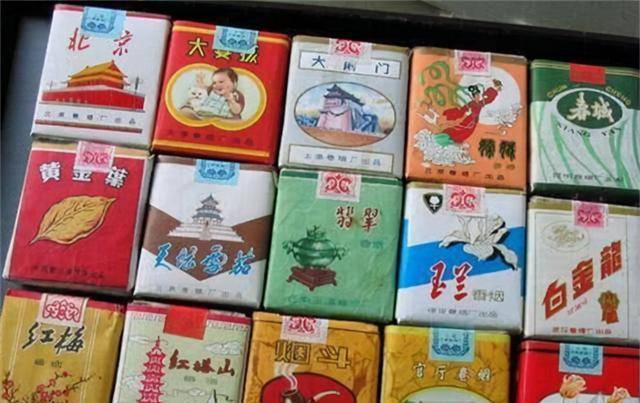 上世纪80年代,"皇帝"牌香烟大行其道,"武则天"牌受追捧_中国_生活