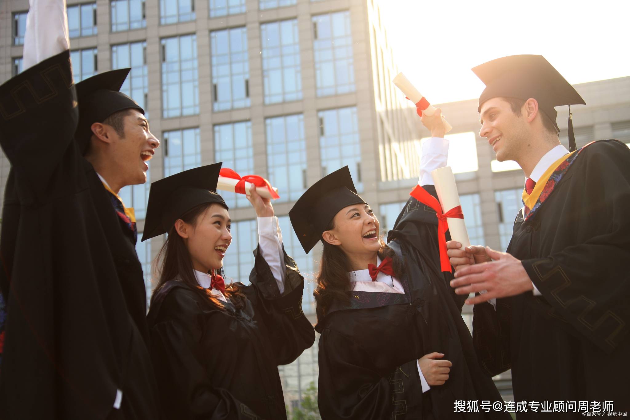 在中国并无副学士这个学位,但是有一些西方国家,有准学士学位,类似于