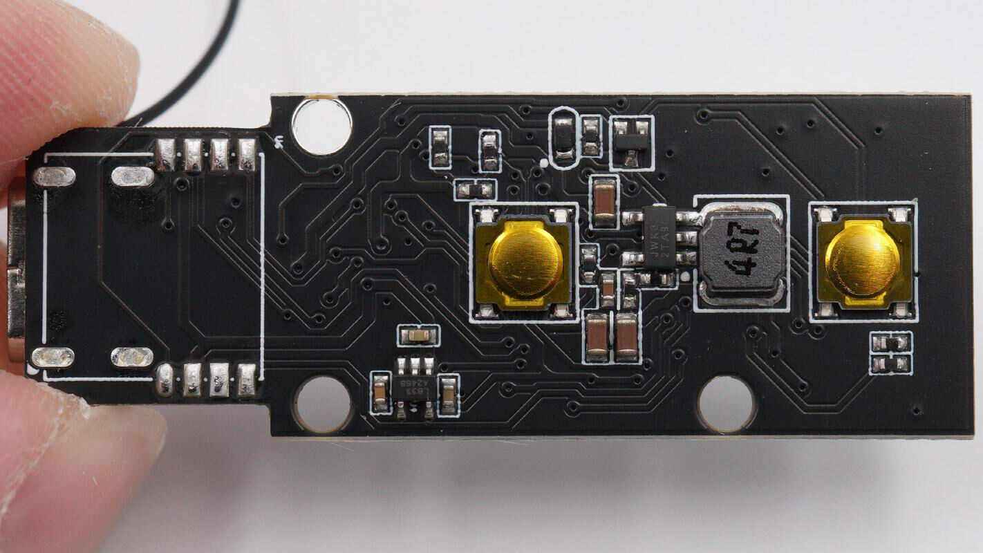 测公摊,产品偷工减料好神器,德力西a40激光测距仪拆解_测量_充电_内置