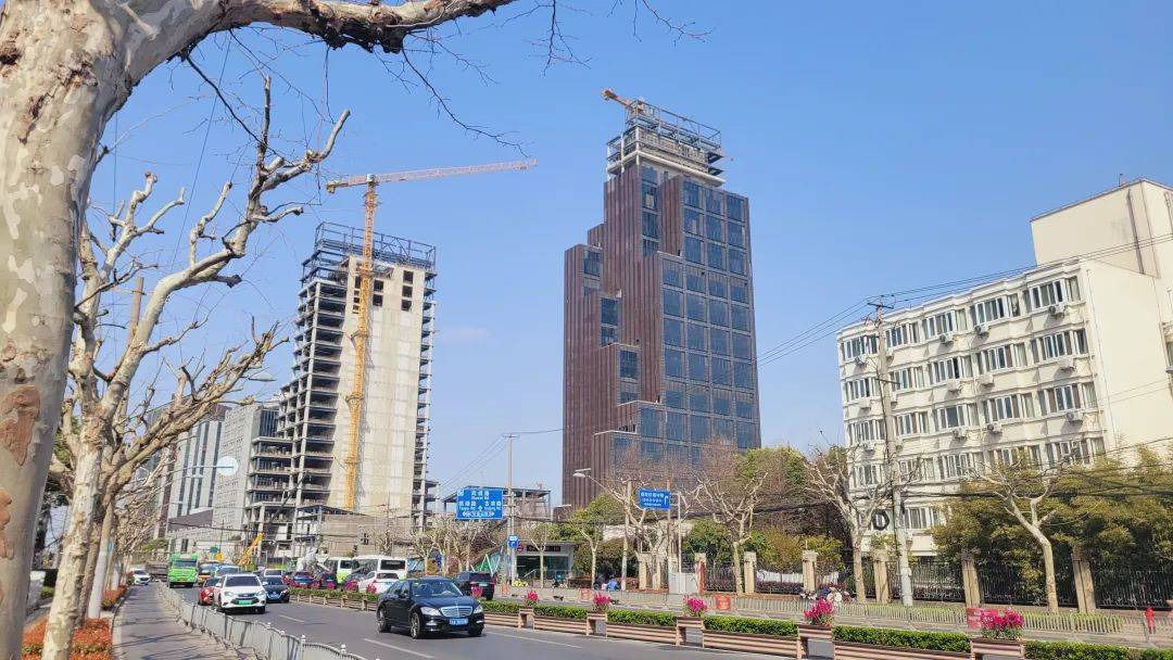 智创top产城综合体b区在建地标大楼国华康养中心(宸嘉发展负责建设,没