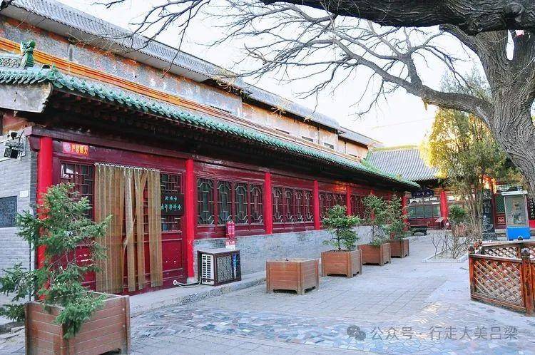 "吕梁国宝"系列㉔汾阳关帝庙_正殿_琉璃_关公