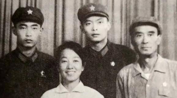 于蓝:嫁大10岁的田方,为做好一个继母,打掉与田方第一个孩子_延安