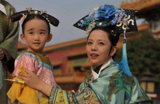 康熙58岁时,一14岁妃子为他生下了一个儿子,为何康熙却冷眼相待_谨嫔