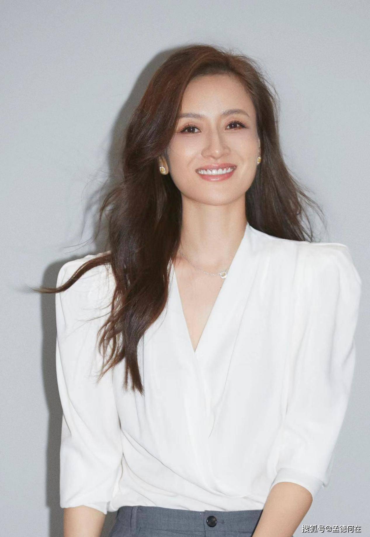 真乃人间极品!孙宁写真赏_身材_气质_挑战