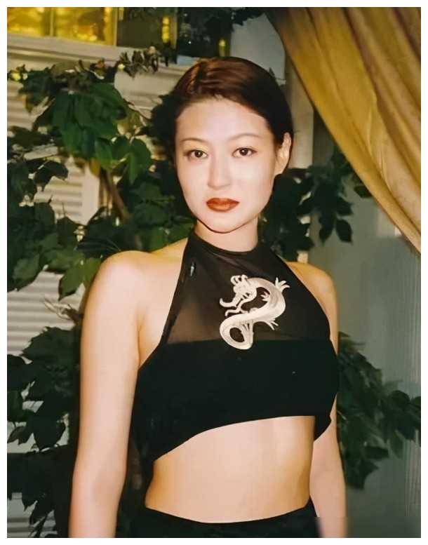 多位"一脱成名"艺人现状揭秘!_故事_成功_人生