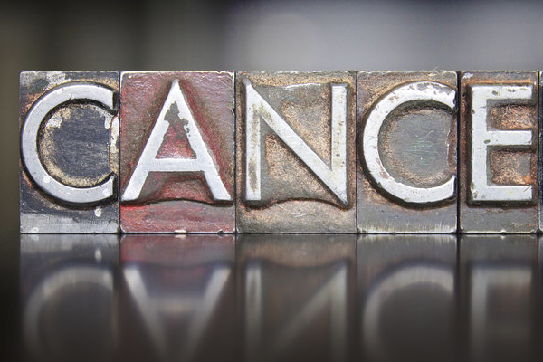 预防癌症,你要会喝三杯水_体检_身体_治疗