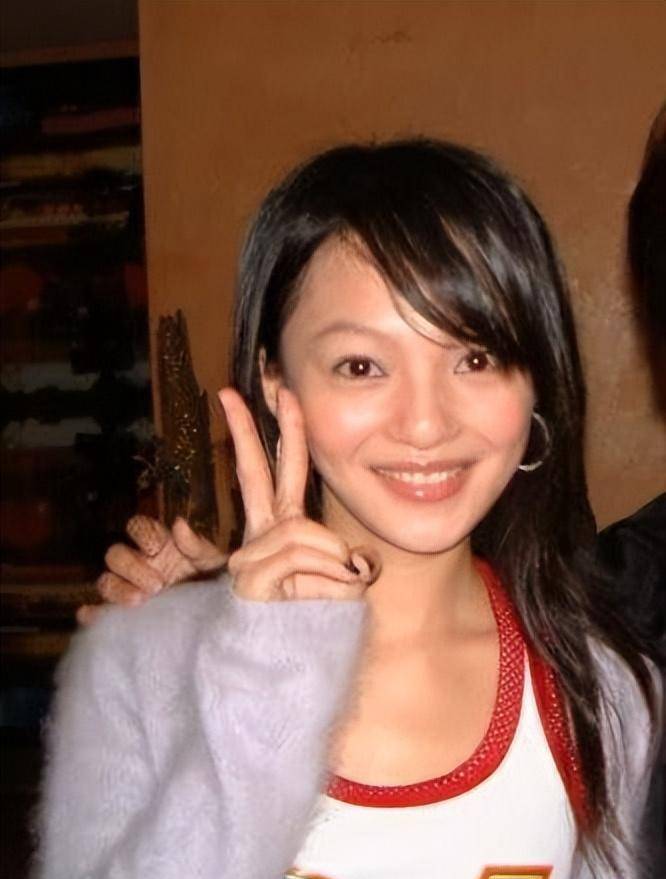 谢霆锋的手,赵丽颖的血栓,张嘉译的背,打了多少明星的脸?