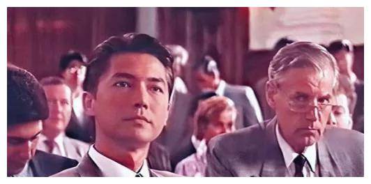 尊龙颜值演技都高不可攀,曾经.他的美是世界公认的.