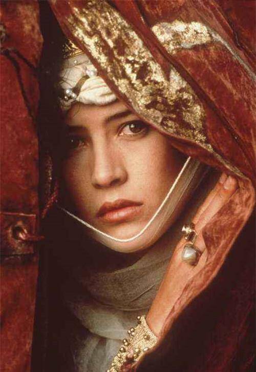 嫁到英国皇室后惨遭丈夫背叛,她的反击很解气_伊莎贝拉_爱德华_皮尔斯