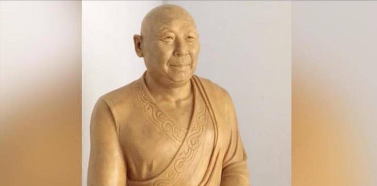 所以他主动的找到了鲁绒,并且向他说,自己可以拿出