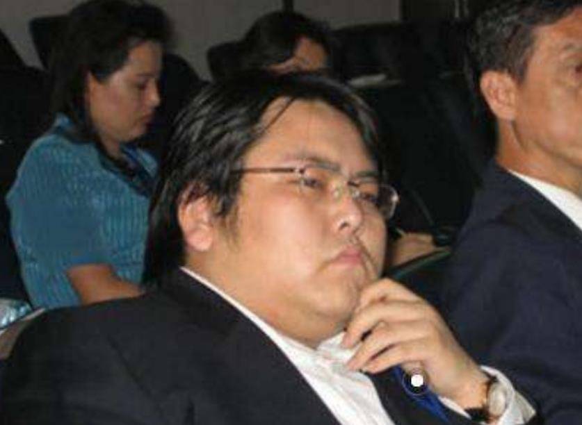 "赶鸭子上架"的富二代:22岁接班,10年输光家业,以