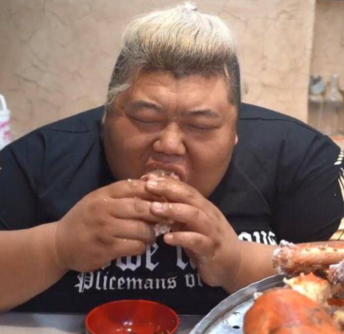 侯钰_体重_父母
