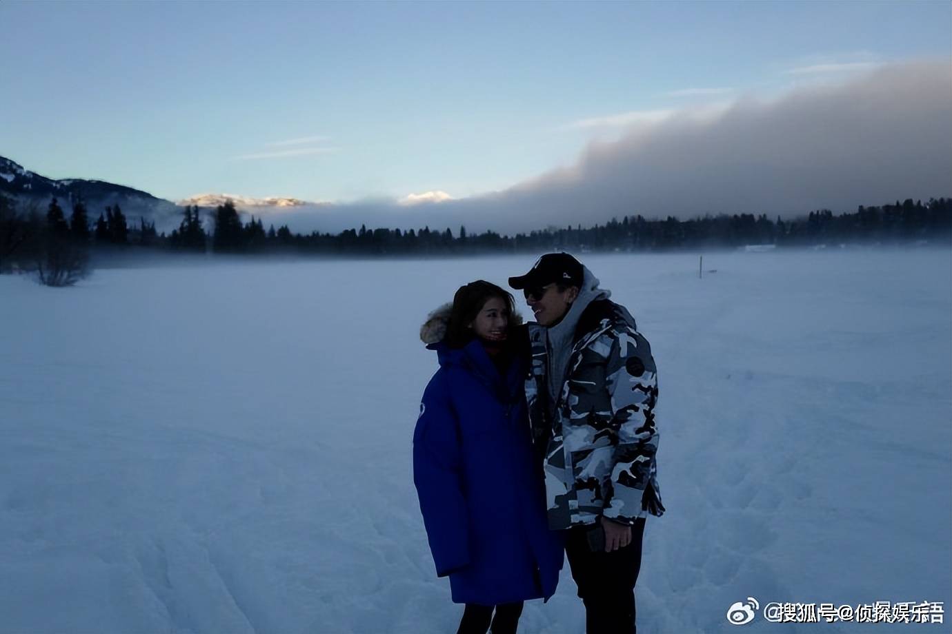 吴千语晒合照为老公庆生,甜喊施伯雄"我的爱",婚后越爱越高调_夫妻_穿