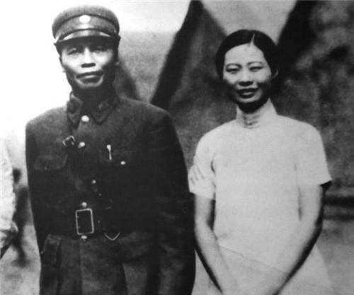 临别对原配说:那边一夫一妻,你待家里吧_李宗仁_李秀文_郭德洁