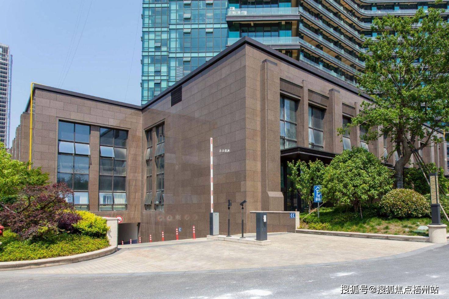 杭州丽晶国际租办公楼-创意办公室-交通便利-创业优选_钱江新城_距离