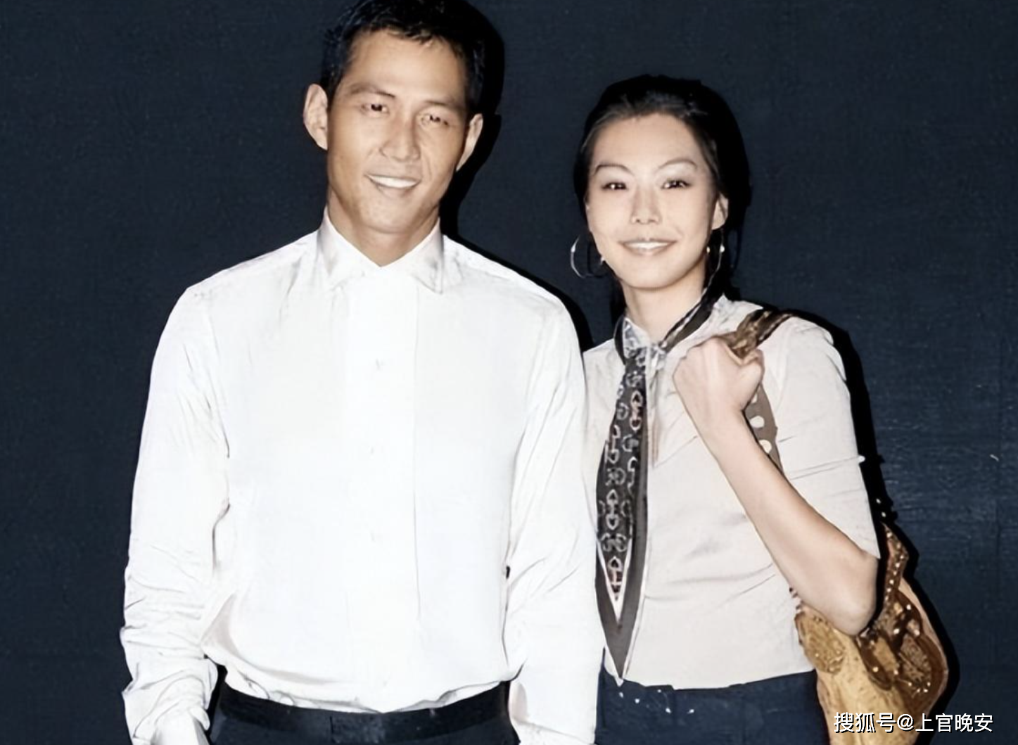 九年了,金敏喜终于舍得和已婚老头分手了?_原配_电影节_事业