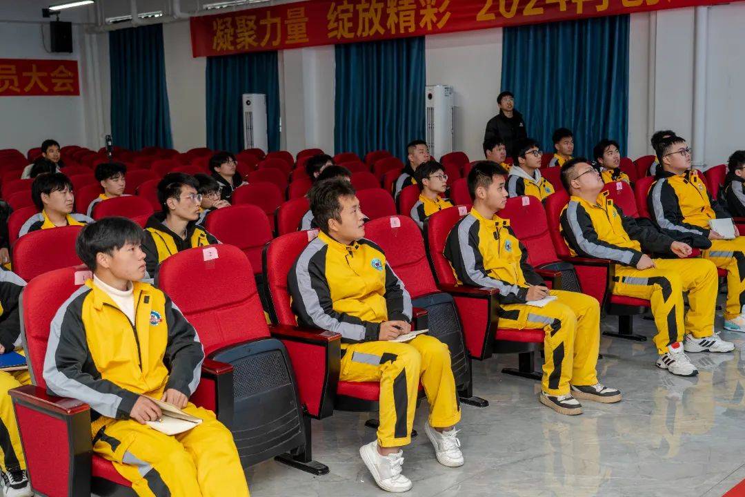 为梦而来 | 直击万通汽车学校专场招聘会现场_企业_服务_平台