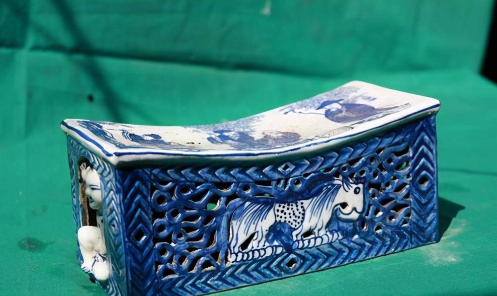 古人睡觉为何都爱用瓷枕头?