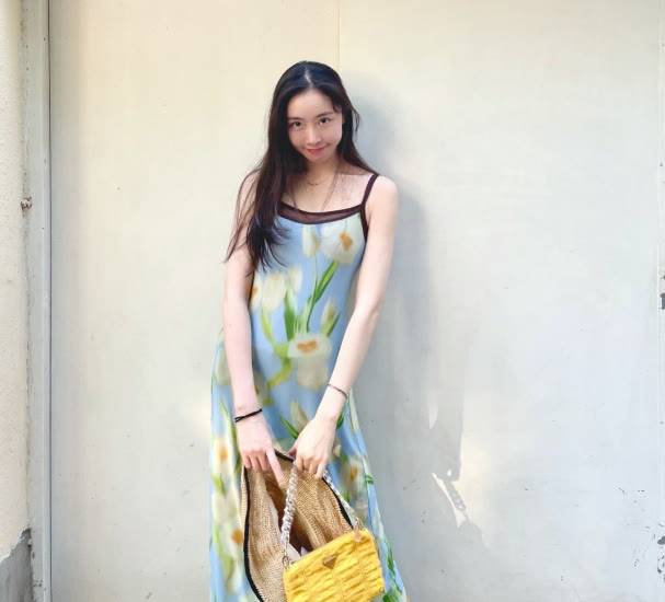 陈露近照翻车?路人镜头下又矮又黑,生图暴露真实颜值_网友_王萌_评论