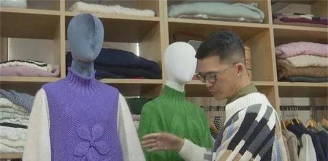 广东80后潘锐彬,回乡织毛衣登央视,带50名村妇创业_工作_手工_时候