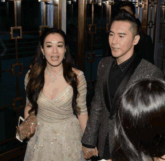 钟丽缇有过三次婚姻,和前两任丈夫育有三个女儿.