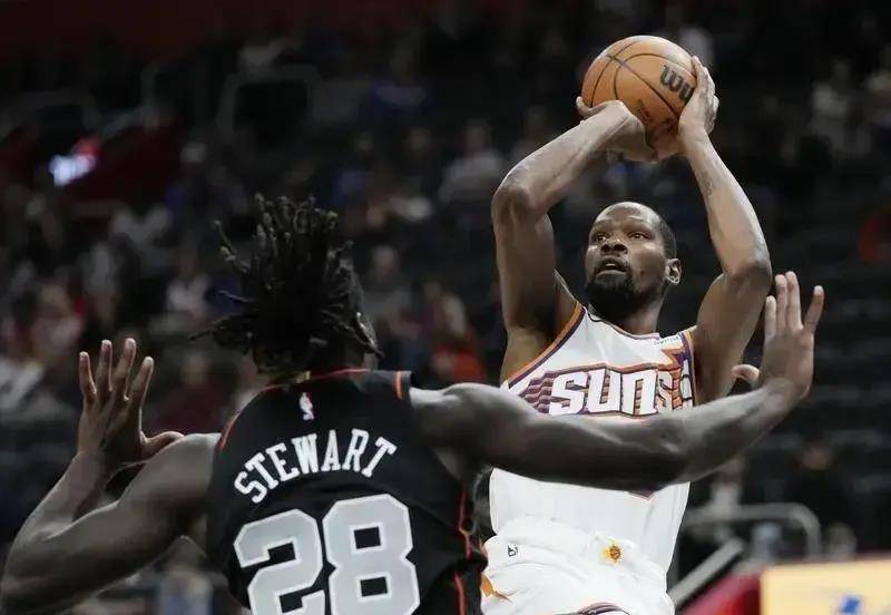 数据分析:杜兰特的死神镰刀锋利值能否再砍下一个总冠军_投篮_詹姆斯