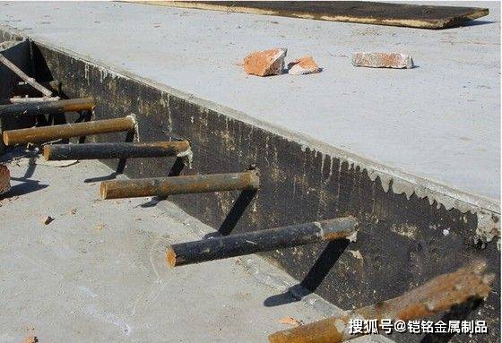 滑动传力杆套筒直径选择的关键考量因素_施工_设计_经济