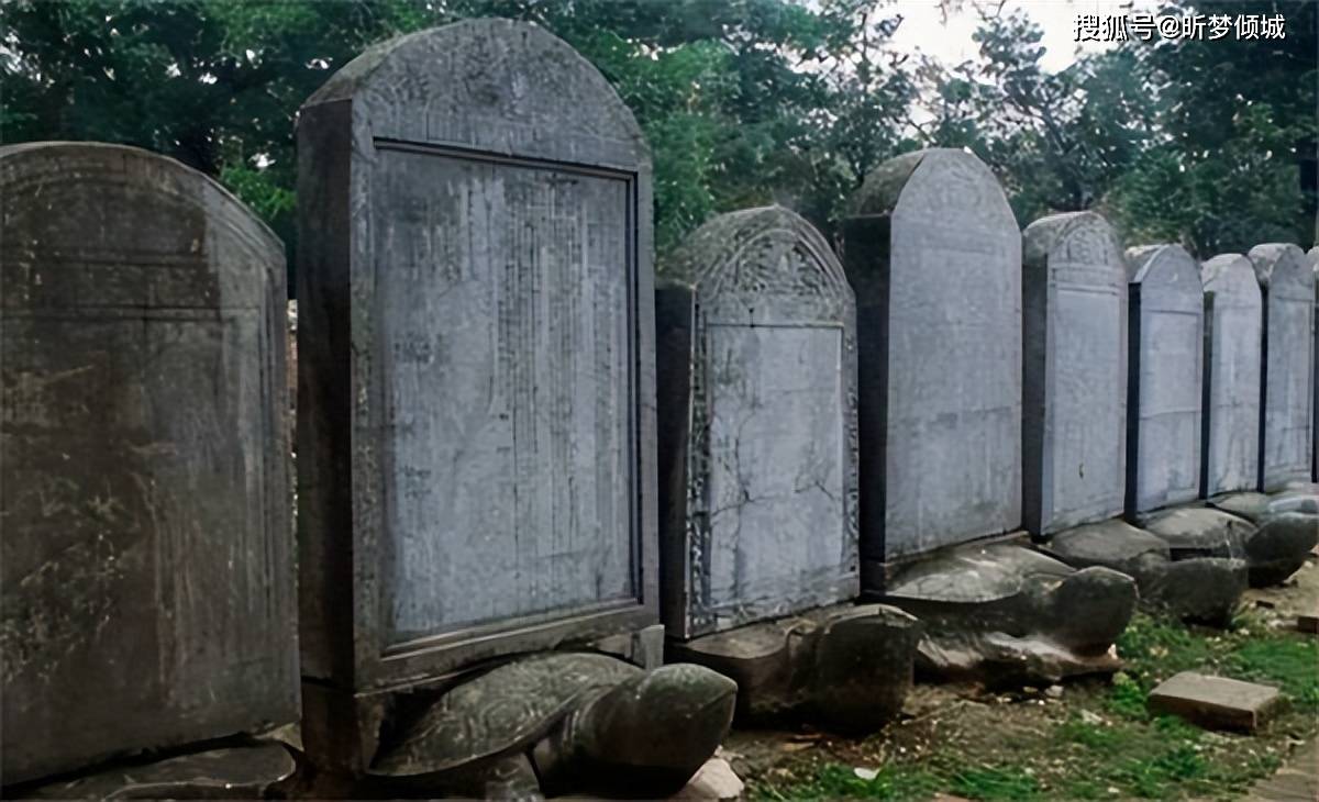 "墓碑三不立,立后家人弃",是哪三不立?