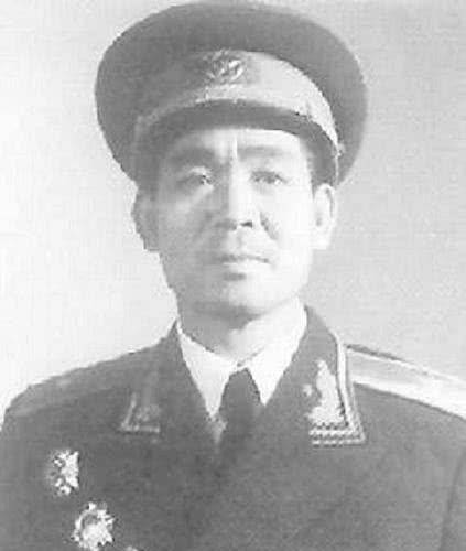 全军唯一一例,这个军的军长和副军长是少将,政委和副政委是中将_邱蔚