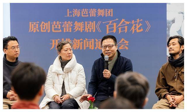 《百合花》:美丽含苞待放,等候绽放的时刻,独具魅力的花朵_创作_短篇