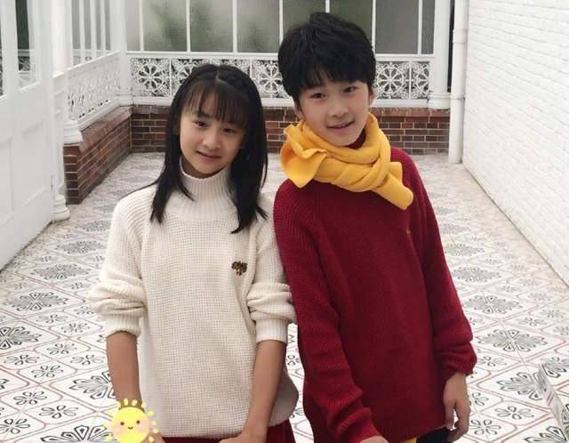 张亮晒照为儿子庆生,14岁天天身姿挺拔长相帅气,与森碟更配了?