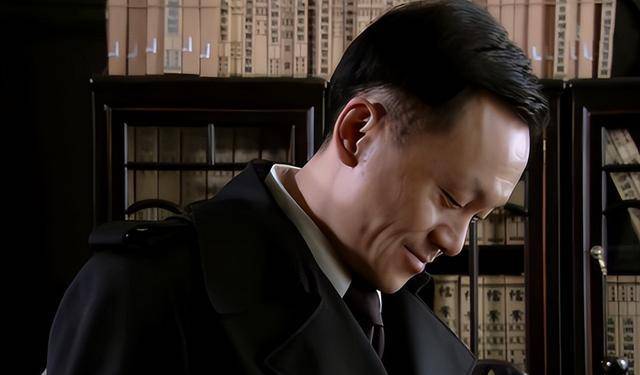 重温《悬崖》才懂隐藏最深的不是周乙,而是级别更高的陈景瑜_靖宇