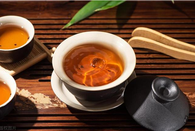 花未开全才是常态 茶倒半满才有姿态_人生_生活_世界
