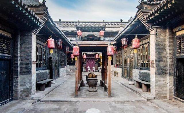 山西马家大院:被誉为平遥第一宅,规模远超乔家大院,却鲜为人知_院子