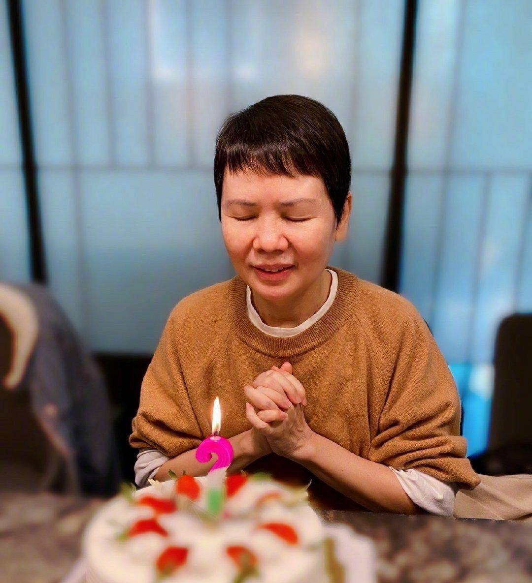 杨丞琳凌晨发文:她的开心是来自于我的快乐,成为你的女儿,是我人生中