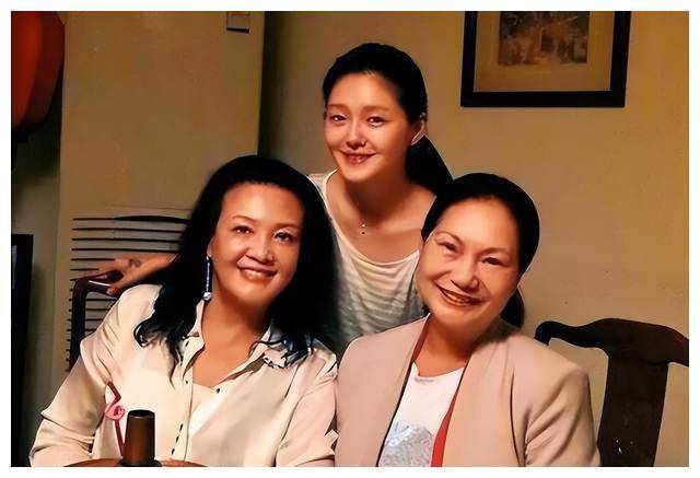 张兰:不介意蹭大s流量,也不干涉汪小菲家庭,网友呼声高!